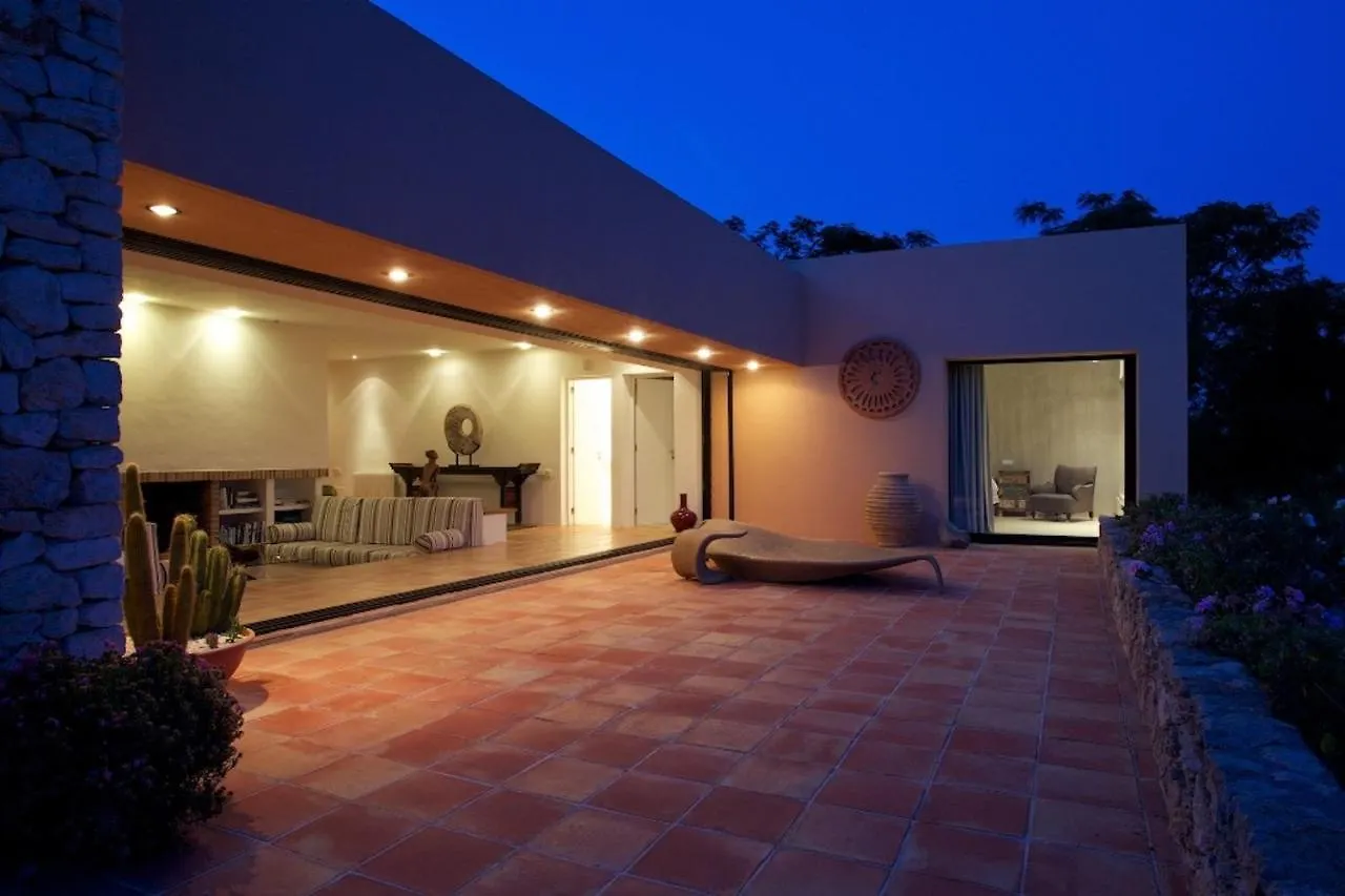 Exquisite Ibiza Villa I Secluded Hillside Location I Casa Jardin I 6 Bedrooms I Close To Ibiza Town I Sea Views I San Jose 0*, San José